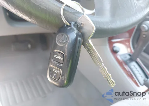 2004 Toyota Corolla Le из США, поврежденный, VIN JTDBR32E142030000